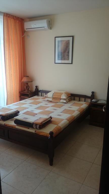 Guest House Koral Sozopol Ruang foto